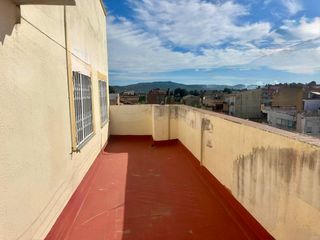 Attico in Santa Bàrbara. Céntrico ático con vistas espectaculares