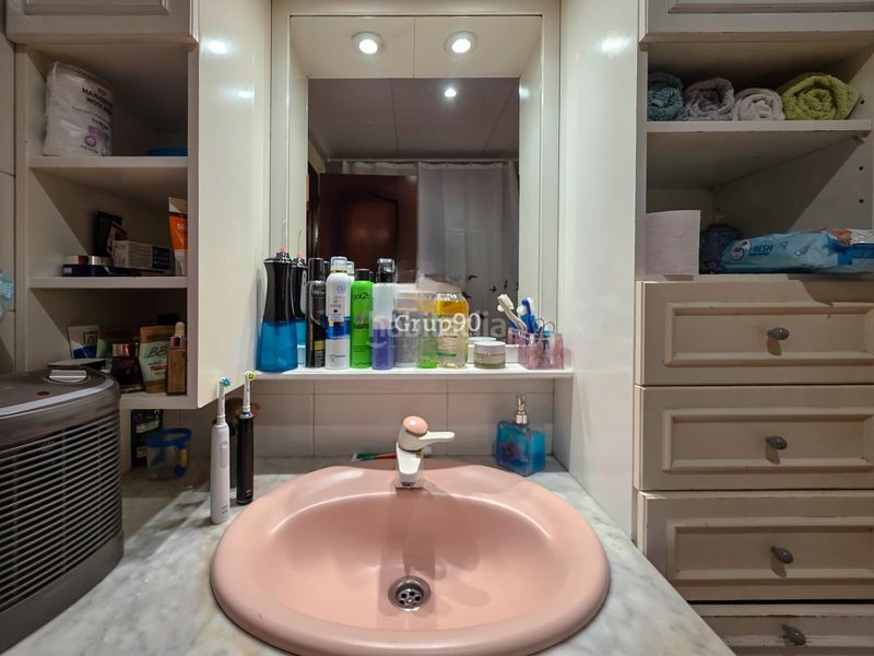 Foto fb7ffed9-3b29-41d0-835c-9c5d42e99fc3. Piso acogedor piso de 3 habitaciones, ideal para familias en Lleida