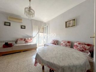 Etagenwohnung  Calle roses. Oportunidad para inversores en la bordeta  rentabilidad superior