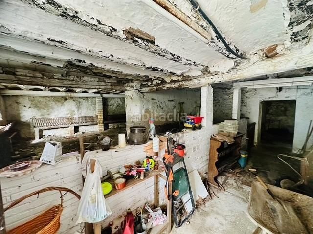 Foto 77e63ae5-6e46-44be-901b-e96c5d1d379e. Masia amb aparcament piscina a Aldover