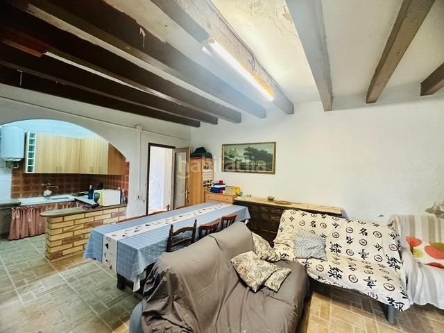 Foto d4dda015-a8c5-4676-b11c-9ce21313788f. Masia amb aparcament piscina a Aldover