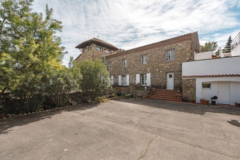 Foto ef1c6db5-d089-4c24-9c45-32dc62f5b2ed. Casa amb calefacció piscina a Cabanelles