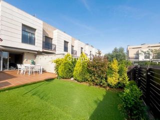 Casa adossada  Calle franja de ponent. Exclusiva casa adosada en parc de laigua  una forma de vivir, no
