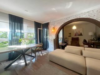 Appartement  Calle esperança gonzalez. Vive en el corazón de cappont! piso semireformado de 3 habitacio
