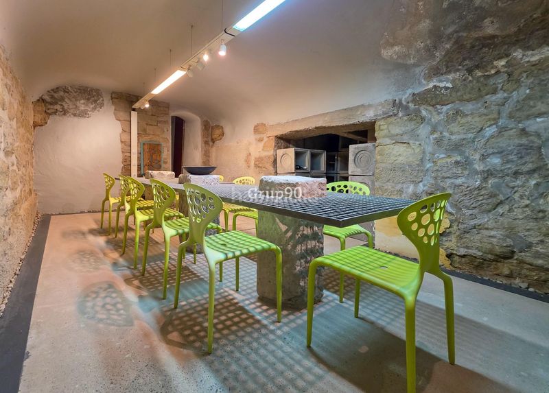 Foto 83f76e43-c8bb-437b-ad66-3633275435ca. Casa adossada amb calefacció aparcament a Centre Històric Lleida