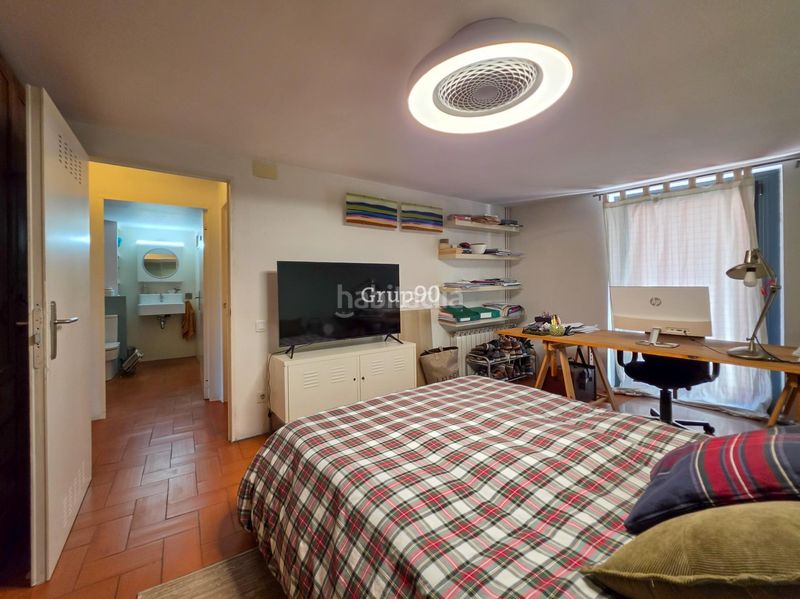 Foto b7ee9c11-b8cd-4678-bb26-2cf026de7f12. Casa adossada amb calefacció aparcament a Centre Històric Lleida