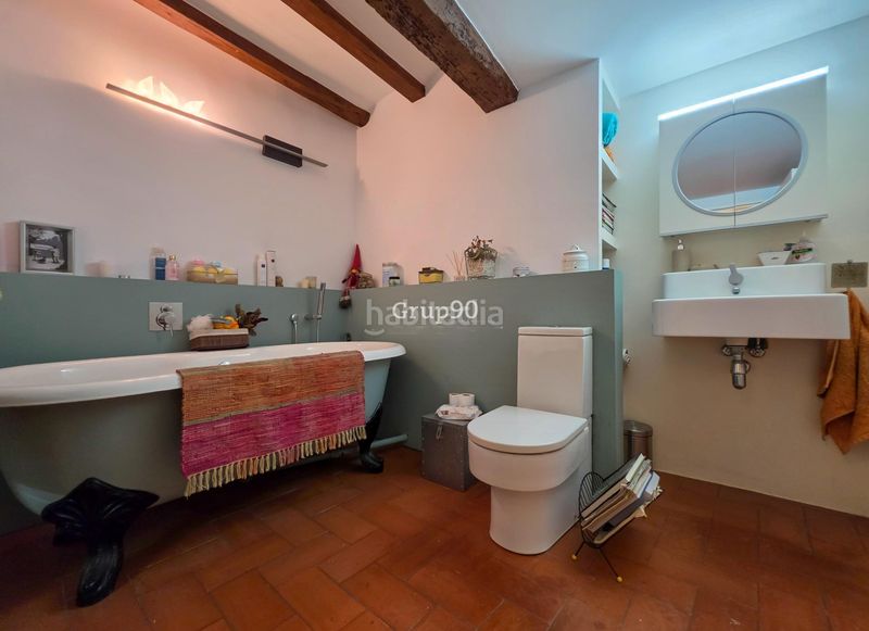 Foto bd07204f-4b0b-40f1-8602-cd4ca487d133. Casa adossada amb calefacció aparcament a Centre Històric Lleida