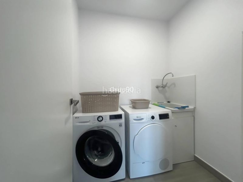 Foto dd9ba889-fe63-47eb-a439-c501d3157a5a. Casa amb calefacció aparcament piscina a Ivars d´Urgell