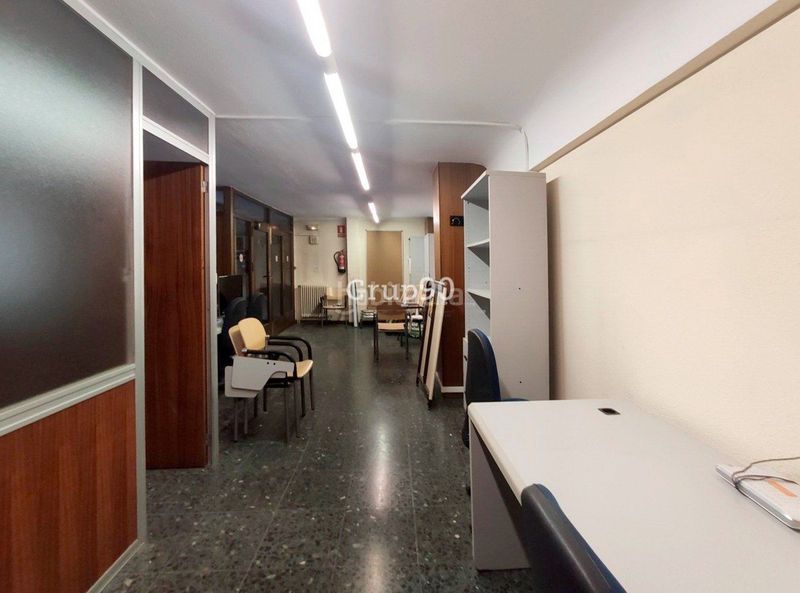 Foto 2267fc5e-bde6-41d5-aa04-70762a52a208. Local comercial a Mariola Lleida