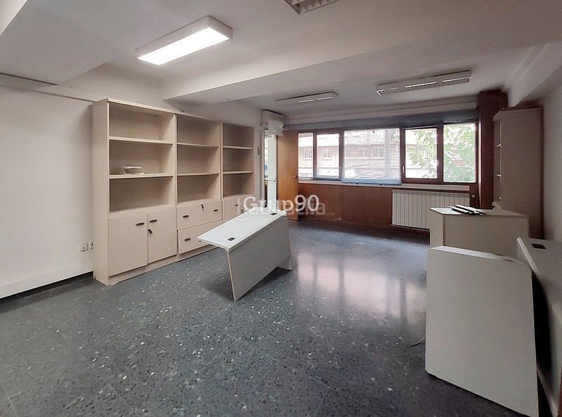 Foto 5d8c23ed-b81c-47d5-b479-576b0d352c81. Local comercial a Mariola Lleida