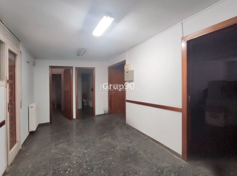 Foto 85dd4519-a3d8-4b9d-94ec-07c795ec92ca. Local comercial a Mariola Lleida