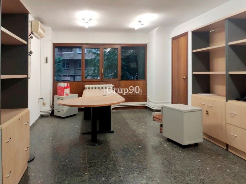 Foto b9a6fccf-f235-4025-9c54-1f4a1a2f06c3. Local comercial a Mariola Lleida