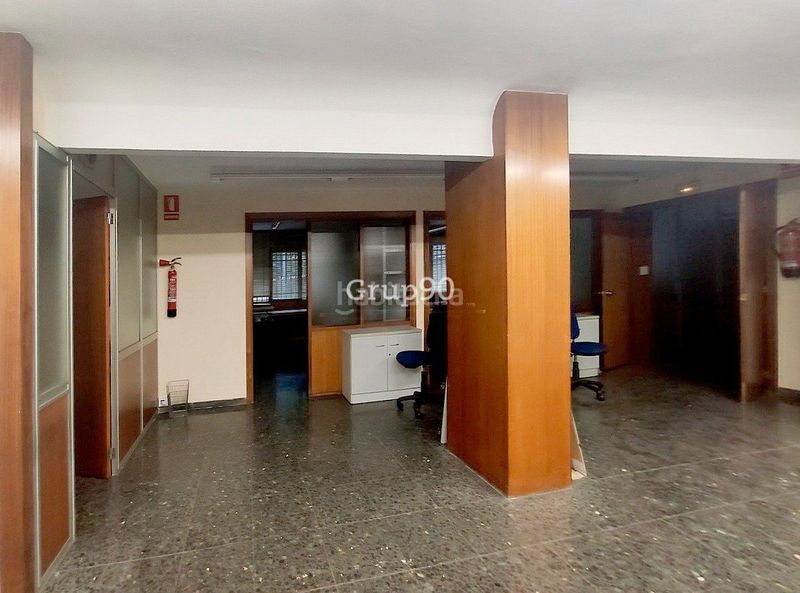 Foto c4196882-fb91-4520-9389-6aeef1201149. Local comercial a Mariola Lleida