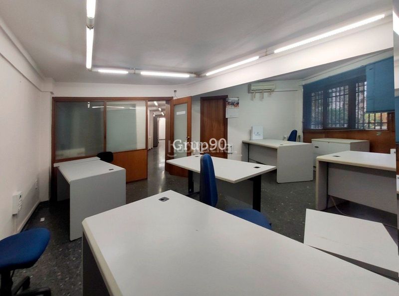 Foto cf44add5-c4d5-4f5a-bf0d-3a3afd1adccc. Local comercial a Mariola Lleida