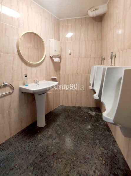 Foto e3cf16d5-a414-4d9c-9d32-932152e99c05. Local comercial a Mariola Lleida
