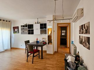 Pis a Centre Històric. Inversión con rentabilidad bruta del 6  apartamento alquilado co