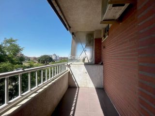 Pis  Calle campament. Piso listo para entrar a vivir junto al parc de laigua de lleida