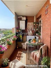 Apartment  Avenida artesa. Piso en venta en la bordeta para inversores o para invertir hoy