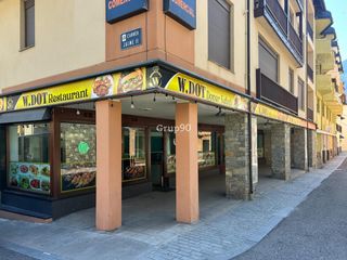 Geschäftsraum in Vielha. Local comercial en venta en pleno centro de viella