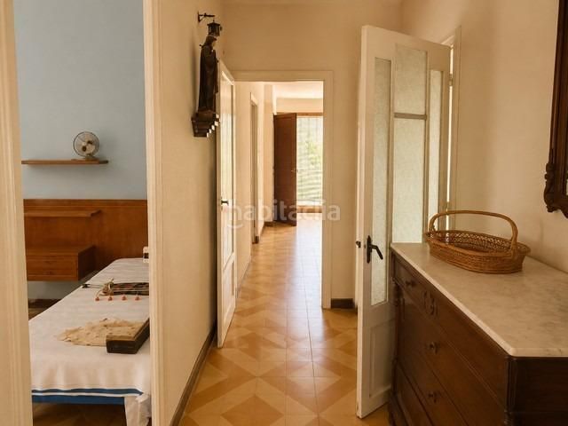 Foto ba130c77-e0f3-432e-927a-56a19cbd6080. Casa amb aparcament a Santa Bàrbara