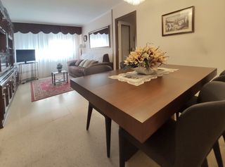 Flat  Calle pius xii. Amplio piso de 3 dormitorios con parking