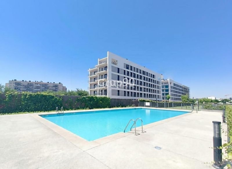 Foto 298fc649-ba19-4fba-9e10-d96573c8d373. Planta baixa amb calefacció aparcament piscina a Lleida