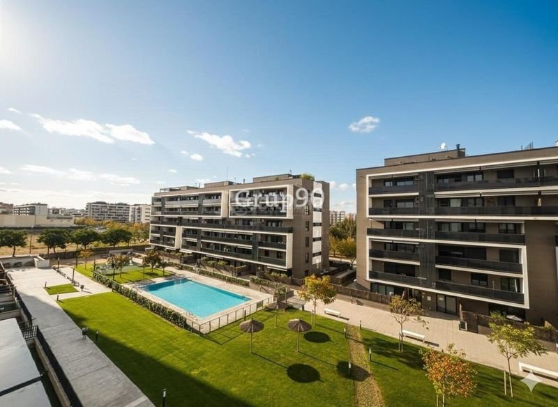 Foto c84e75a9-01bc-4c51-8501-0d9882addcbc. Planta baixa amb calefacció aparcament piscina a Lleida