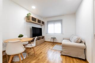Location Appartement  Calle de gonzalo herrero. Piso recién reformado!