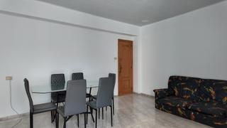 Appartement à Zona Avenida del Mar. Se vende piso exterior!  muy linda zona, a mts de avenida del ma