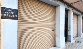 Local commercial  Carrer dels germans vilafañe. Se vende, excelente local con doble ingreso, en castellón