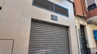 Local commercial  Carrer de vilarroig. Se vende local diáfano a pie de calle, centro de castellón