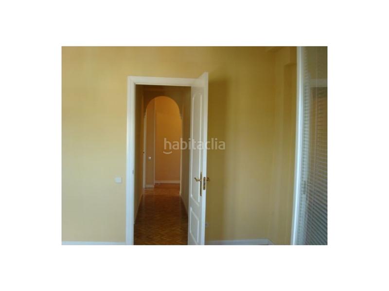 Foto 6e14136b-0bb6-4f88-a031-55610870b4d0. Flat in calle de arroyo de Fontarrón 245 in Fontarrón Madrid