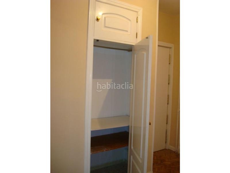 Foto 874ae86d-9a6b-418d-a82b-b81a82da7a97. Flat in calle de arroyo de Fontarrón 245 in Fontarrón Madrid