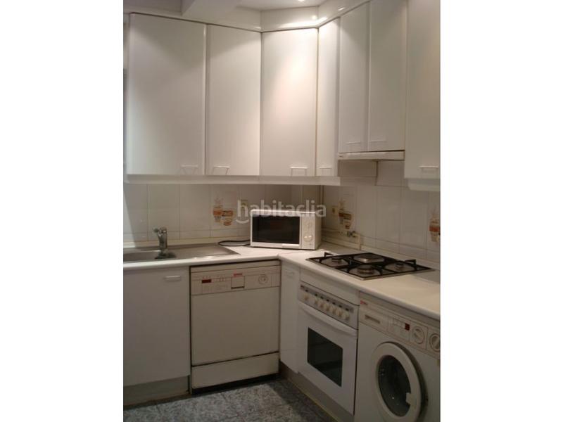 Foto 92d549ed-8bf6-408c-ae3b-7f44aa770fab. Flat in calle de arroyo de Fontarrón 245 in Fontarrón Madrid