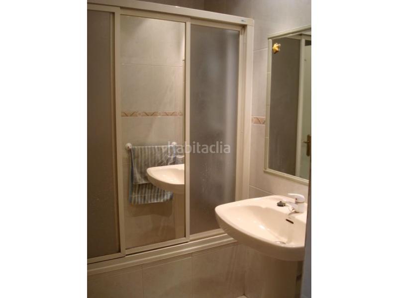 Foto a0baf2ab-e7dc-4fee-b71d-da5e172240a3. Flat in calle de arroyo de Fontarrón 245 in Fontarrón Madrid