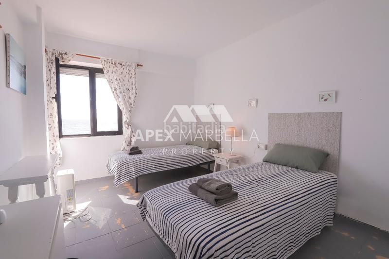 Foto 2744c475-3084-4f0b-8fa3-2a590f1ba14c. Casa aparellada a paseo mediterráneo 3 a la cala Mijas Mijas