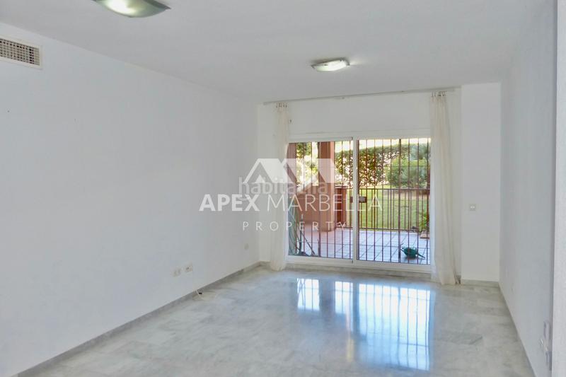 Foto f1858e8d-d0e8-4256-a6b3-100106e514bc. Flat in calle tramo de unión 6 in reserva de Marbella Marbella
