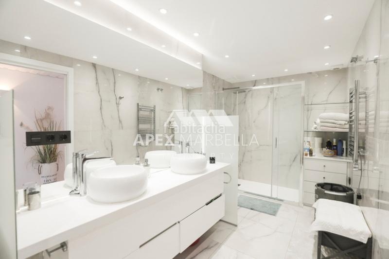 Foto d733c2d5-26aa-43d2-8a26-5642ca5b7115. Appartement in urbanización la reserva 4 in reserva de Marbella Marbella