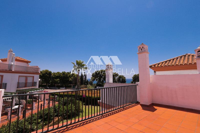 Foto 6a477d50-0dcd-4016-b216-a02a0b22faf6. Maison jumelée dans calle fresno 1 dans Cabopino - Artola Marbella