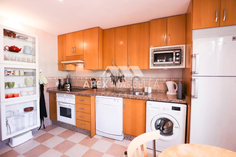 Foto adbf410e-6e79-4cf3-95d5-5fd2aa35f17e. Maison jumelée dans calle fresno 1 dans Cabopino - Artola Marbella
