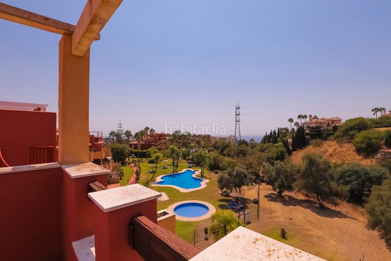 Foto 3f2a4f0d-fe15-47e9-bc4a-5e09cf8d73f3. Dachwohnung in avenida la reserva de Marbella 23 in Marbella