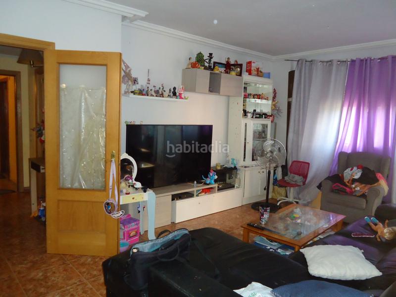 Foto 0fbec84b-4688-4b13-b9b2-877e2b07da28. Piso futurhouse vende piso con ascensor en Villaverde Alto en Madrid