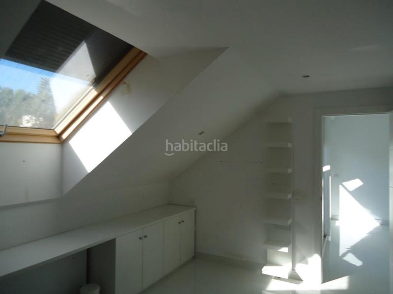 Foto 1e7cec8f-5273-4b67-b0d0-33cd9698f601. Xalet amb piscina a urbanización La Moraleja La Moraleja