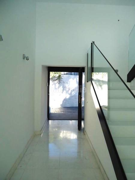 Foto 2408200d-9b3e-46e5-9e73-57347826b60d. Xalet amb piscina a urbanización La Moraleja La Moraleja