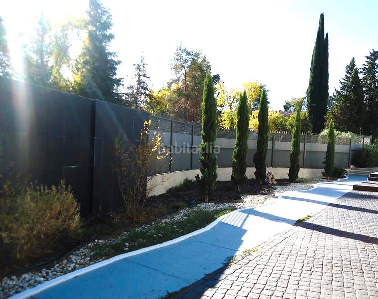 Foto 4dd66722-d45b-4490-8817-2f1ff6603a6c. Xalet amb piscina a urbanización La Moraleja La Moraleja