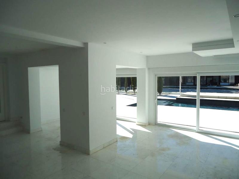 Foto 54ff2d27-94c2-4423-988e-e569b8591cd3. Xalet amb piscina a urbanización La Moraleja La Moraleja