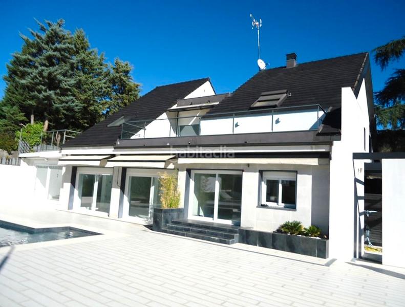 Foto 559e26d3-c6c7-4322-88ea-353de490859a. Xalet amb piscina a urbanización La Moraleja La Moraleja