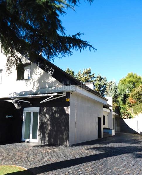 Foto 63504480-f81d-4b22-9c5f-db24e011c28f. Xalet amb piscina a urbanización La Moraleja La Moraleja