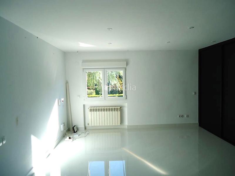 Foto 807a2d9f-7a59-4309-8305-8e6f92c50966. Xalet amb piscina a urbanización La Moraleja La Moraleja