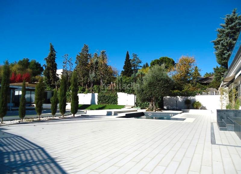 Foto 897c393f-57fd-4e62-b4fc-0f23bb7f1f21. Xalet amb piscina a urbanización La Moraleja La Moraleja